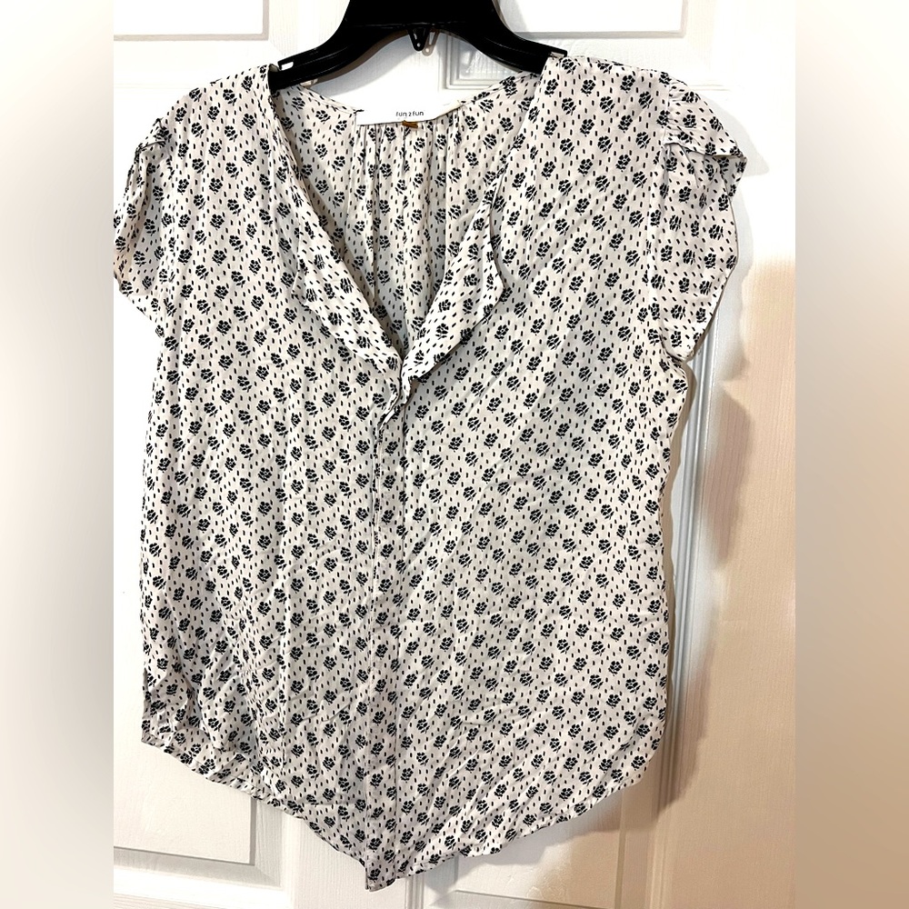 3 for $20 bundle any 3 items priced $15 and under and get them for $20🛍️🛍️🛍️